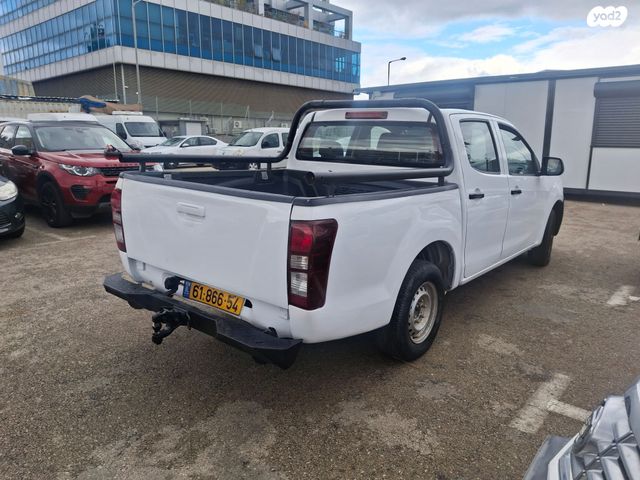 איסוזו די-מקס