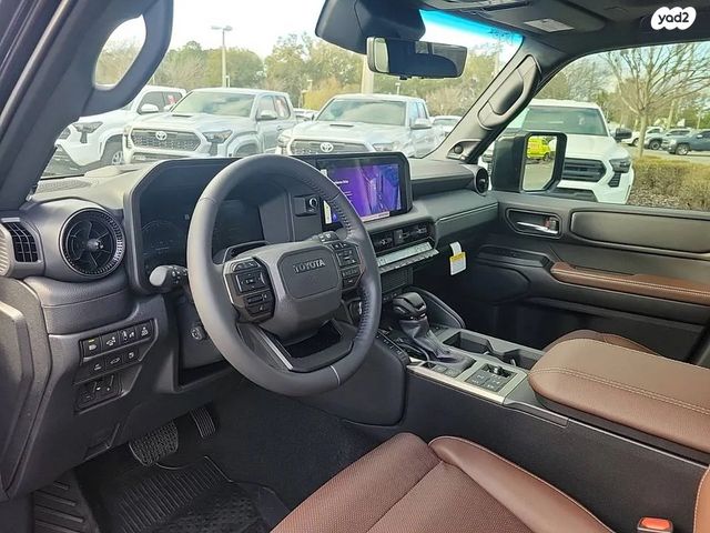 טויוטה לנד קרוזר