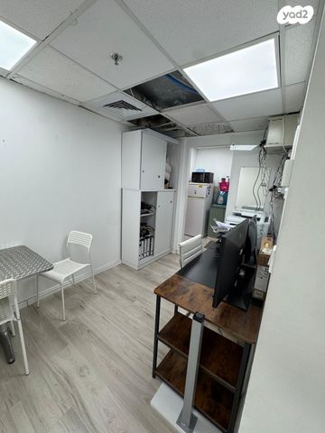 חנויות/ שטח מסחרי, כפר סבא