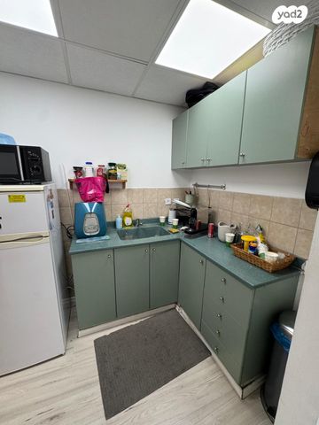 חנויות/ שטח מסחרי, כפר סבא