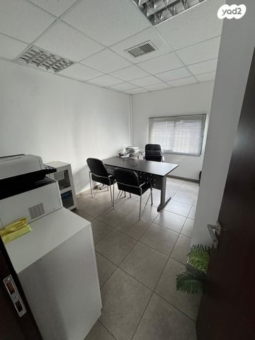 משרדים, כפר סבא