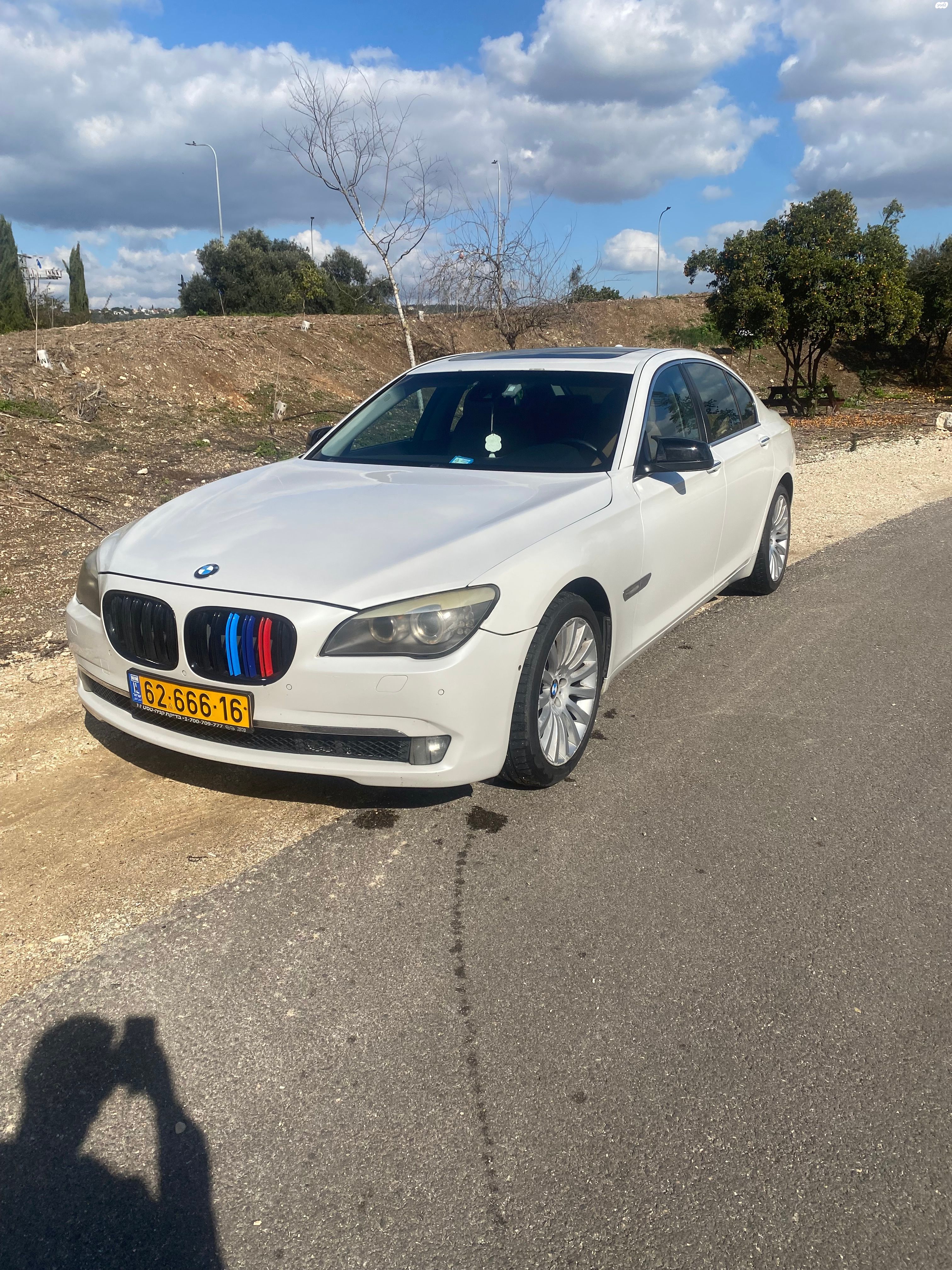 מודעת רכב ב מ וו סדרה 7