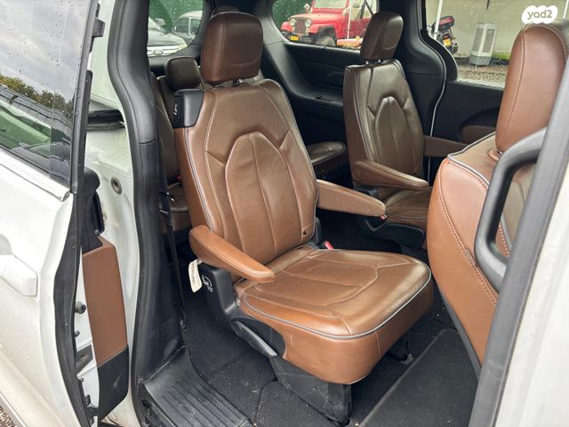 קרייזלר פסיפיקה