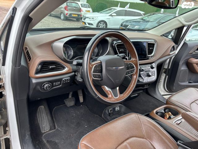 קרייזלר פסיפיקה