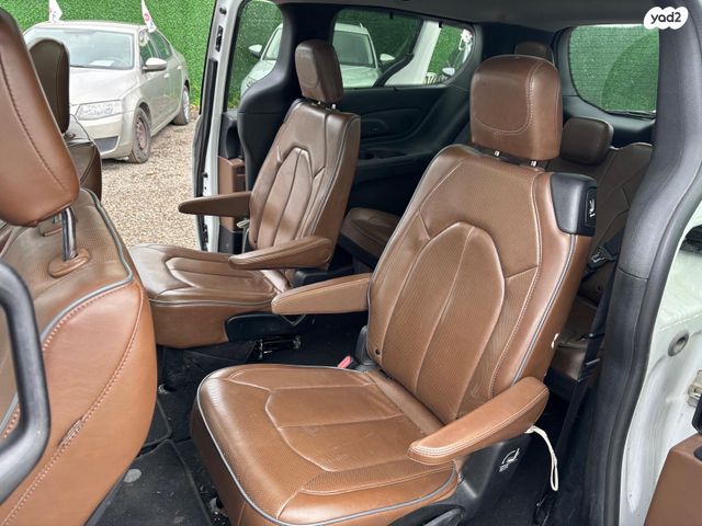 קרייזלר פסיפיקה