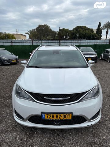 מודעת רכב קרייזלר פסיפיקה 2