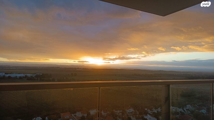 גג/ פנטהאוז, חרמון 16, נאות שז"ר, יבנה