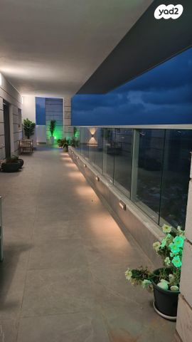 גג/ פנטהאוז, חרמון 16, נאות שז"ר, יבנה