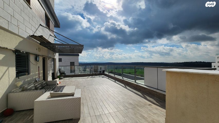 גג/ פנטהאוז, בצוותא, חריש