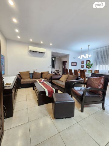 בית פרטי/ קוטג', חדרה