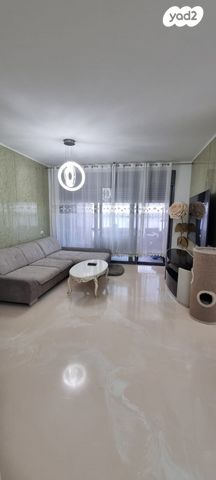 דירה, שדרות עמק יזרעאל, שקמים ואגמים, אשקלון