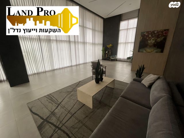 דירה, חיים חפר, הרקפות, ראשון לציון