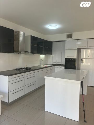 הגוש הגדול, רמת אביב החדשה, נופי ים