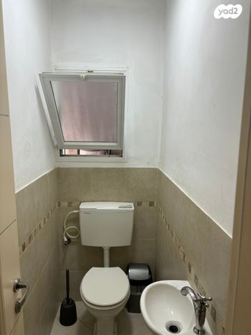 דירה, הרב חיים פינטו, גבעת הסביונים, קרית מלאכי