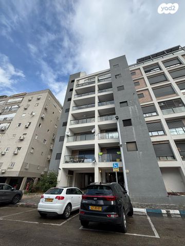 דירה, הרשת 17, לב העיר, בת ים