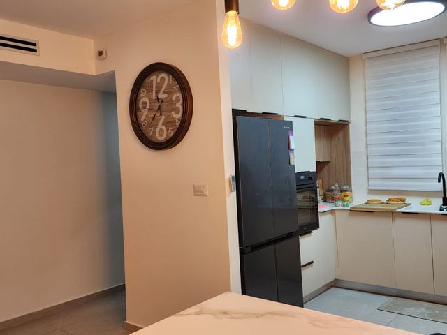 גג/ פנטהאוז, ניסן 24, נווה הדרים, אשקלון