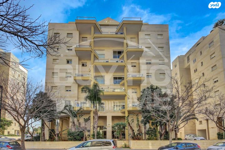 דירה, יוסף, קרית השרון, נתניה