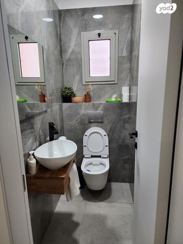 גג/ פנטהאוז, ניסן 24, נווה הדרים, אשקלון