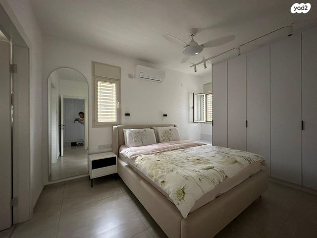 דירה, ד"ר יואכים כספרי, חיפה