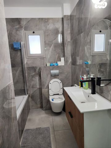 גג/ פנטהאוז, ניסן 24, נווה הדרים, אשקלון