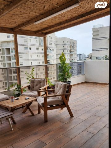 גג/ פנטהאוז, ניסן 24, נווה הדרים, אשקלון