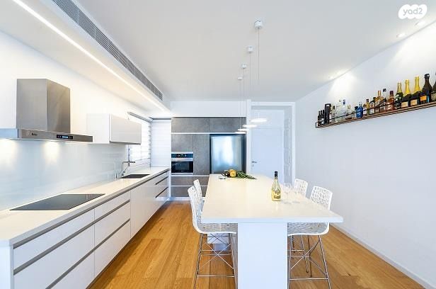 דירה, יצחק שדה, דרום מערב ותיק, בת ים