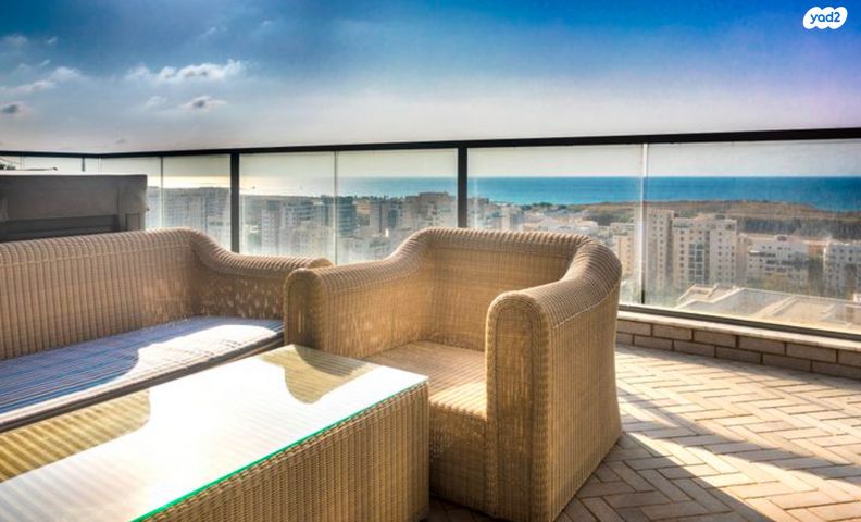 הגוש הגדול, רמת אביב החדשה, נופי ים