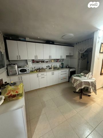 גיורא יוספטל 