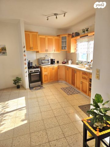 דירה, שדרות ברוך בוארון 6, חדרה