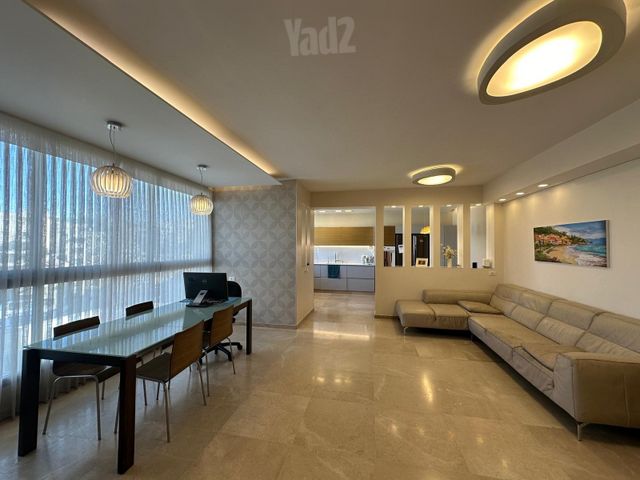 דירה למכירה בירושלים (תיווך) — 2