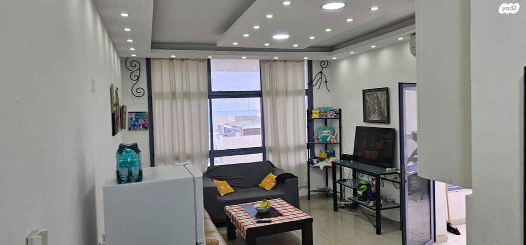 מרינה, פארק לאומי וחופים