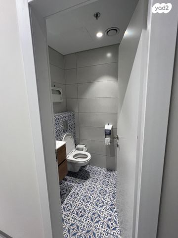 מחסנים, טירת כרמל