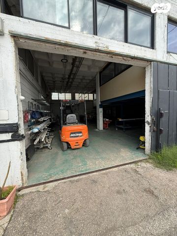 מבני תעשיה, פתח תקווה