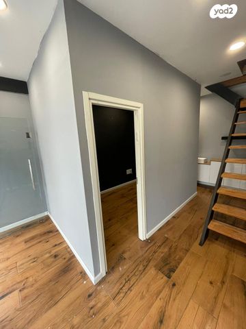 חנויות/ שטח מסחרי, ראובן ברקת, צפון מזרח מרכז העיר, נתניה