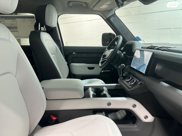 לנד רובר דיפנדר