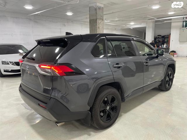 טויוטה RAV4