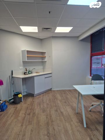 משרדים, זרחין 10, אזור תעשייה קרית אתגרים, רעננה