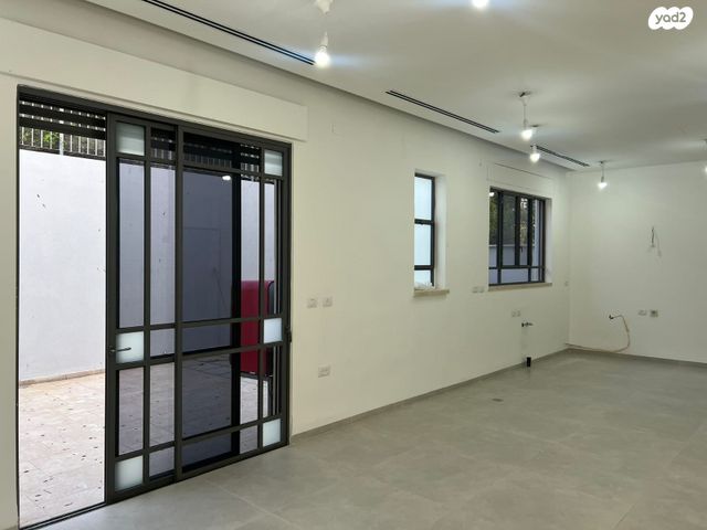 דו משפחתי, קרית טבעון