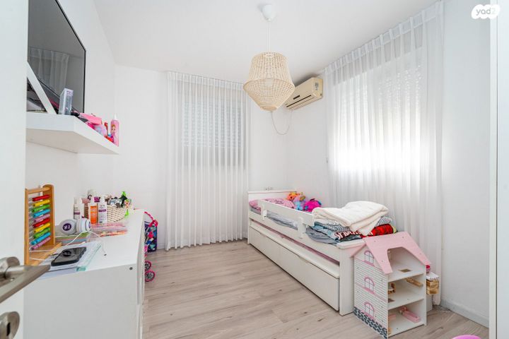 דירה, היובל, אור עקיבא