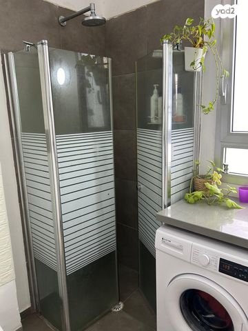 גג/ פנטהאוז, אחד העם, שיכון עובדים, טבריה