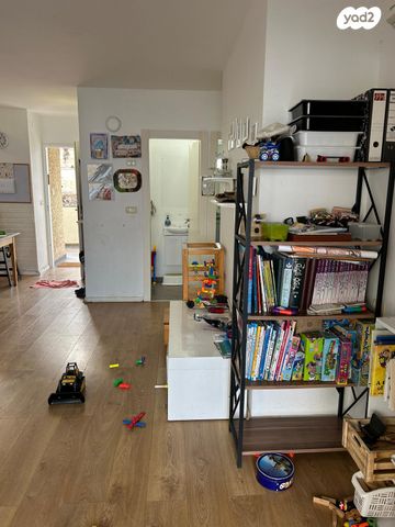 גג/ פנטהאוז, אחד העם, שיכון עובדים, טבריה