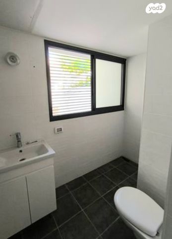 דירה, נווה יהושע, נווה יהושע, ערמונים, רמת גן