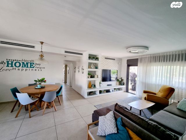 דירה, צוקית, מודיעין מכבים רעות