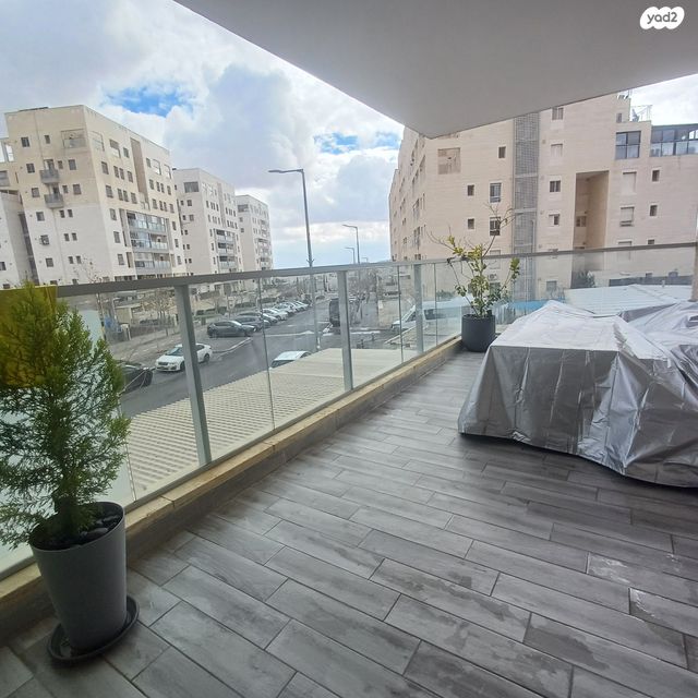 דירה, עמנואל זיסמן, חומת שמואל, הר חומה, ירושלים