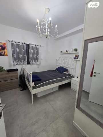 דירת גן, בת ים