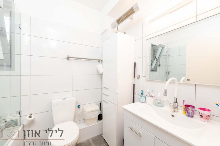 דירה, בני וו. רייך 4, קרית השרון, נתניה