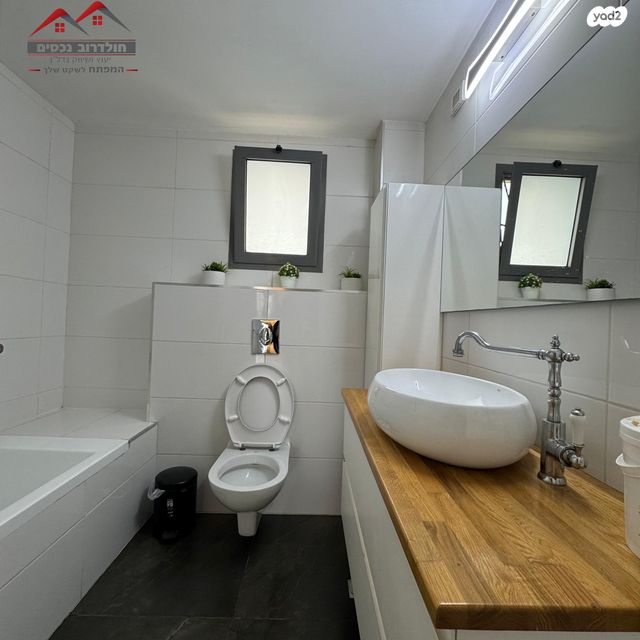 גג/ פנטהאוז, שדרות קק"ל, המחנה הצבאי, קרית מלאכי