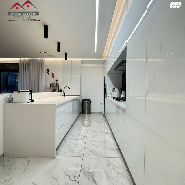 גג/ פנטהאוז, שדרות קק"ל, המחנה הצבאי, קרית מלאכי