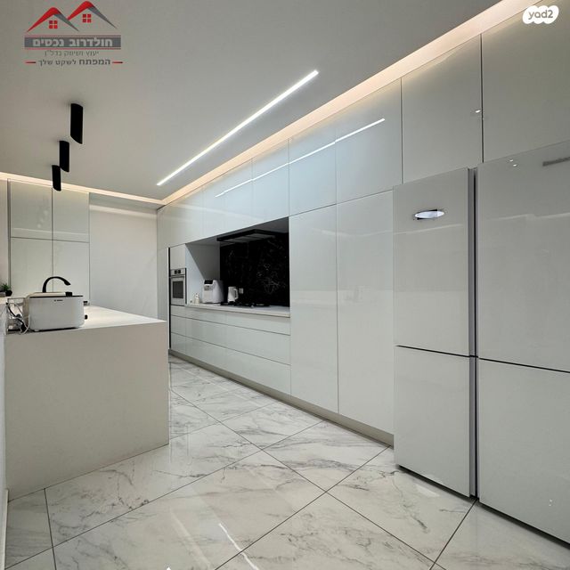 גג/ פנטהאוז, שדרות קק"ל, המחנה הצבאי, קרית מלאכי