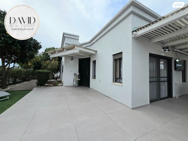 דו משפחתי, הזכוכית 20, בית אליעזר, חדרה